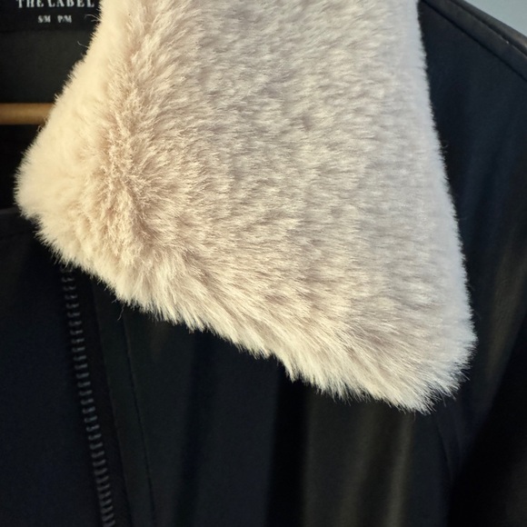 š Brunette The Label Amelia Vegan Leather Bomber With Faux Sherling (size S/M) - Picture 8 of 9